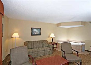 Hampton Greensboro East / Hotel